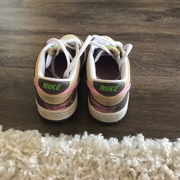 Nike low dunks size 5 - Picture 4 of 4